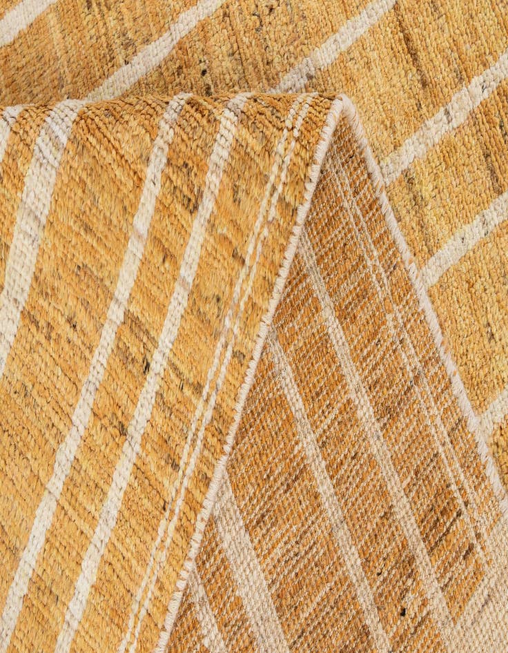 Detail image of  5' 11 x 7' 1  Hand Knotted Darya Wool Rug