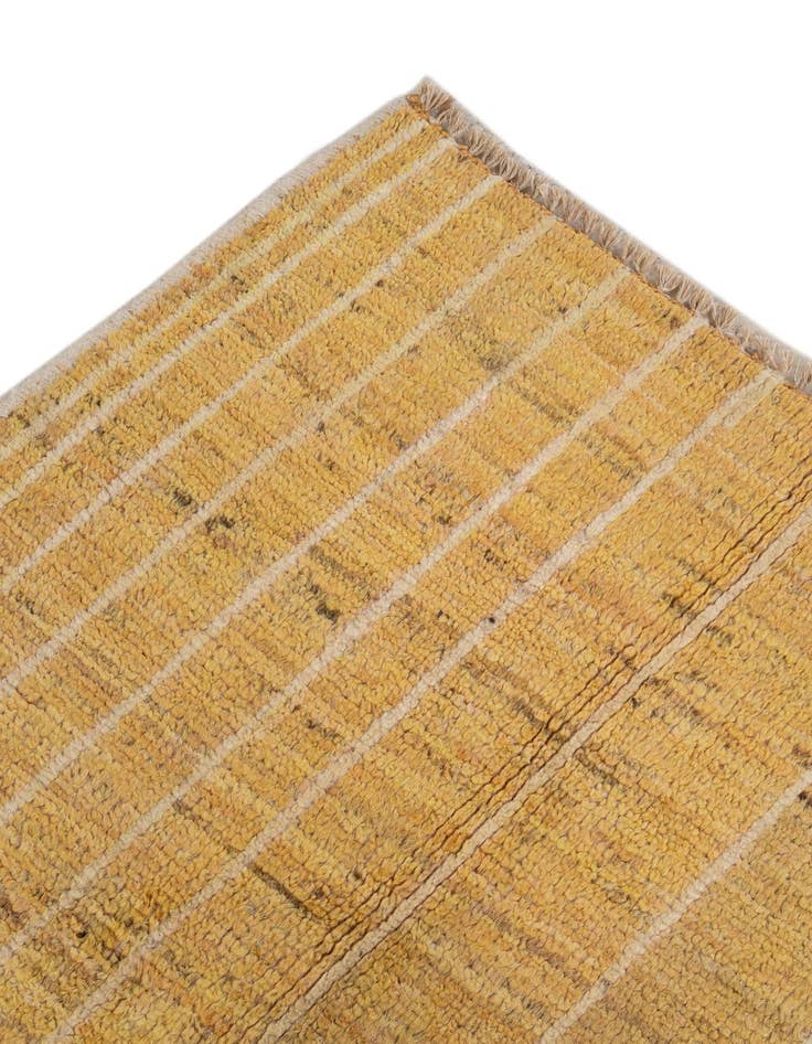 Detail image of  6' 6 x 9' 8  Hand Knotted Darya Wool Rug