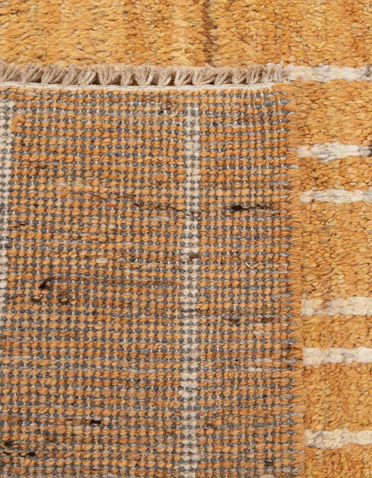 Detail image of  6' 8 x 9' 10  Hand Knotted Darya Wool Rug