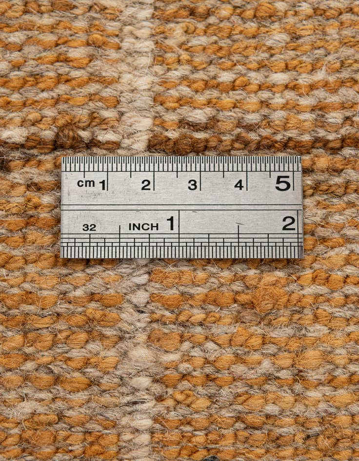 Detail image of  6' 8 x 9' 9  Hand Knotted Darya Wool Rug