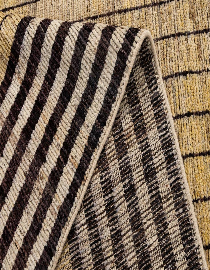 Detail image of  8' x 9' 10  Hand Knotted Darya Wool Rug