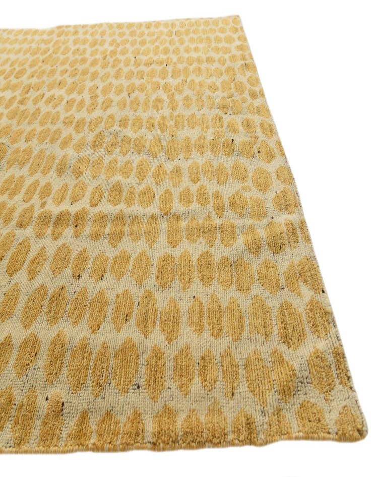 Detail image of  6' x 9'  Hand Knotted Darya Wool Rug