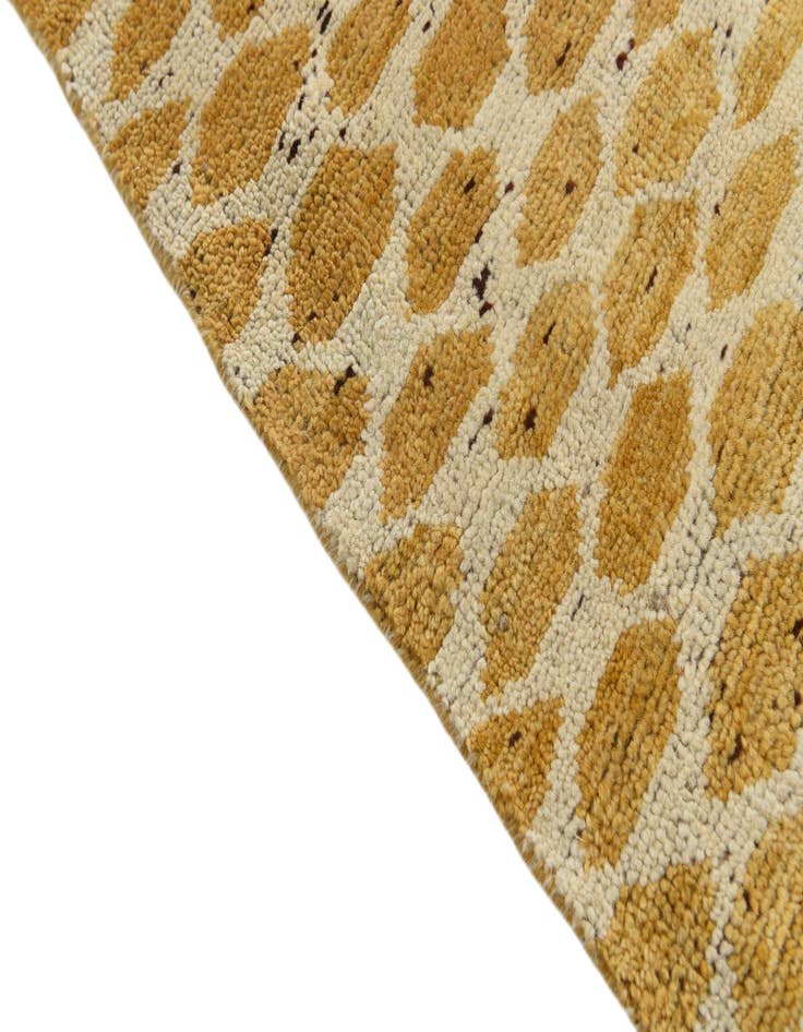 Detail image of  6' 1 x 9'  Hand Knotted Darya Wool Rug