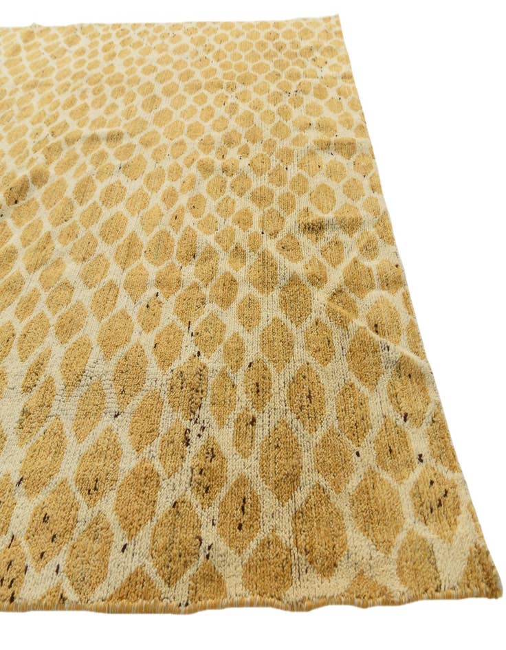 Detail image of  6' x 8' 8  Hand Knotted Darya Wool Rug