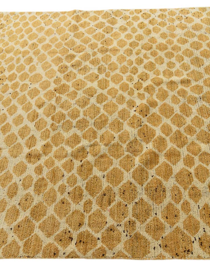 Detail image of  6' x 8' 8  Hand Knotted Darya Wool Rug