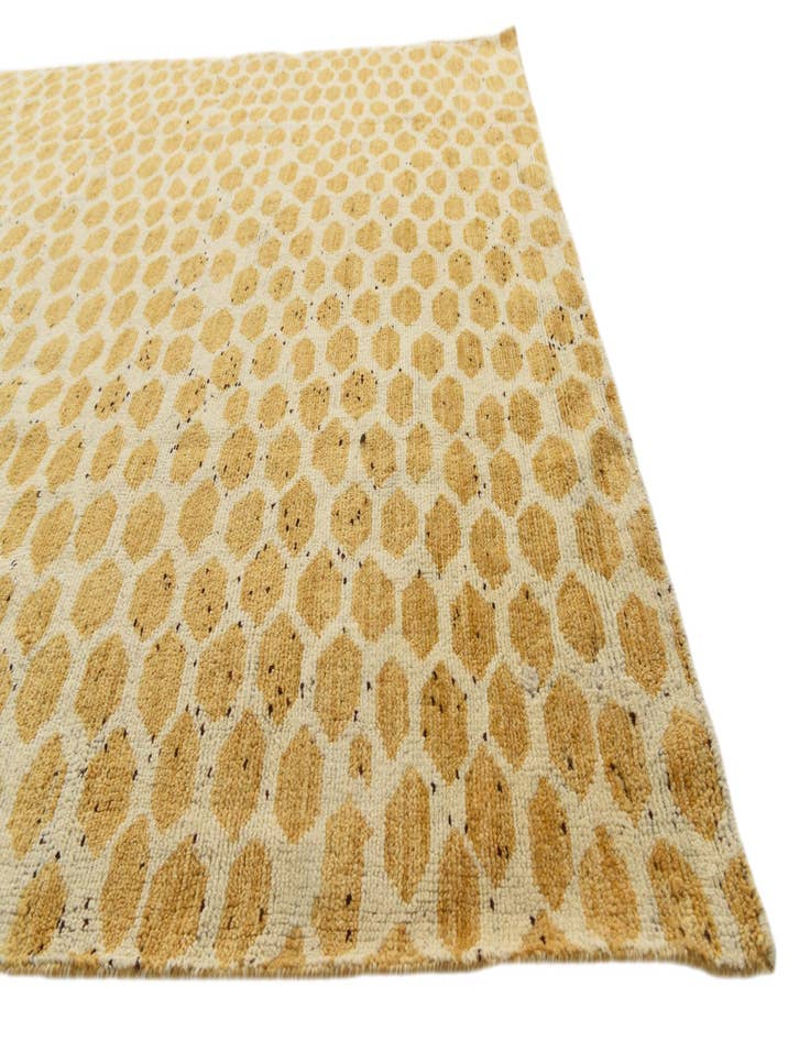 Detail image of  6' x 9' 2  Hand Knotted Darya Wool Rug