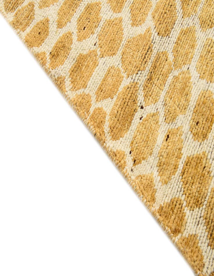 Detail image of  5' 8 x 9' 1  Hand Knotted Darya Wool Rug