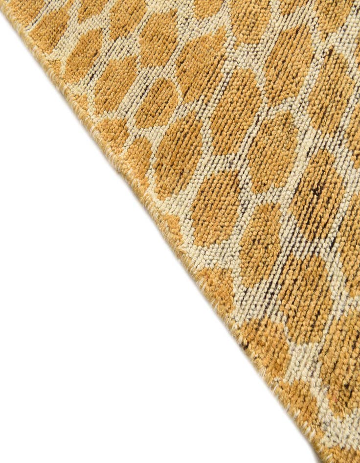 Detail image of  5' 11 x 9' 1  Hand Knotted Darya Wool Rug