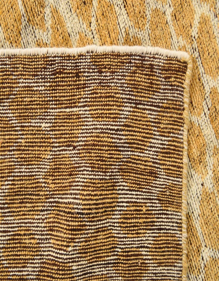 Detail image of  5' 11 x 9' 1  Hand Knotted Darya Wool Rug