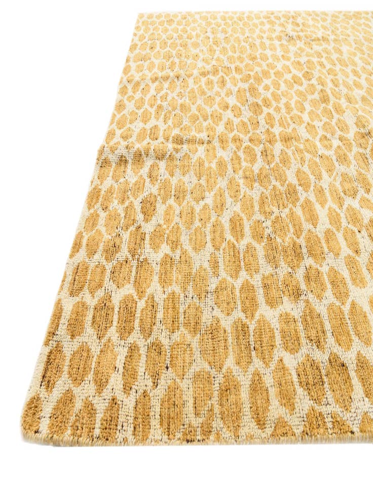 Detail image of  6' 1 x 9'  Hand Knotted Darya Wool Rug