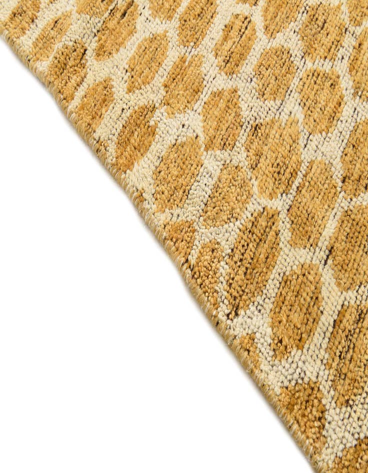 Detail image of  6' 1 x 9'  Hand Knotted Darya Wool Rug