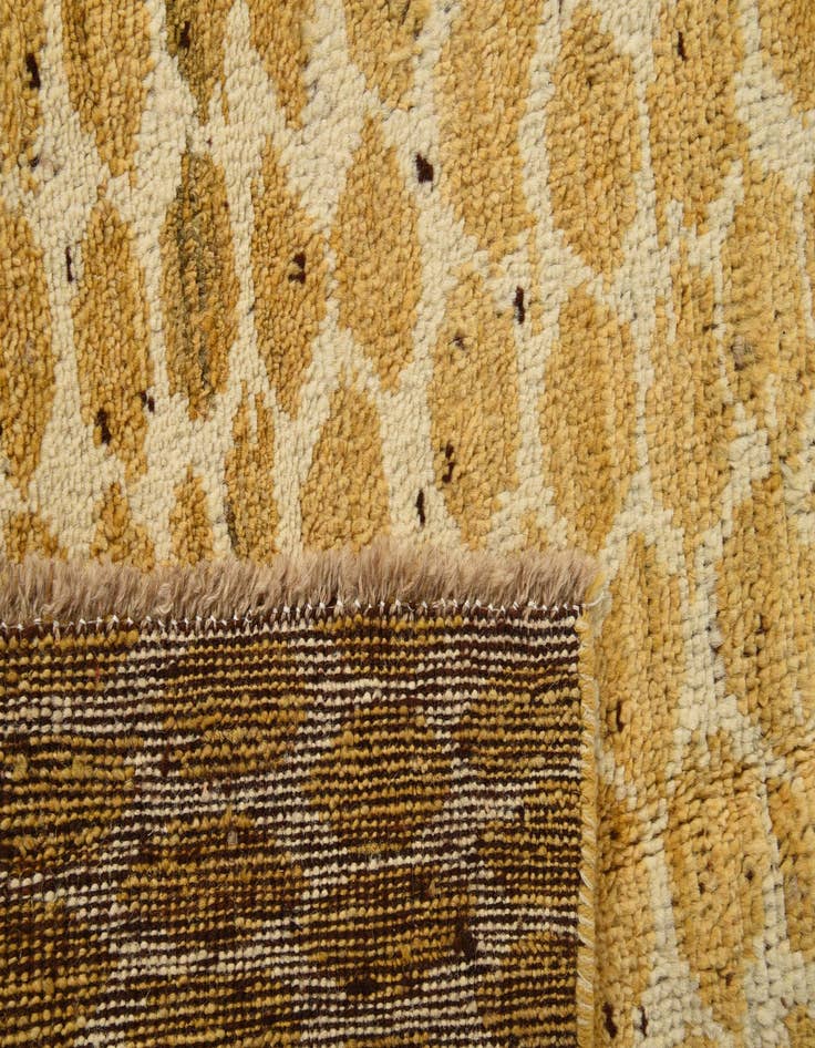 Detail image of  6' 2 x 9' 4  Hand Knotted Darya Wool Rug