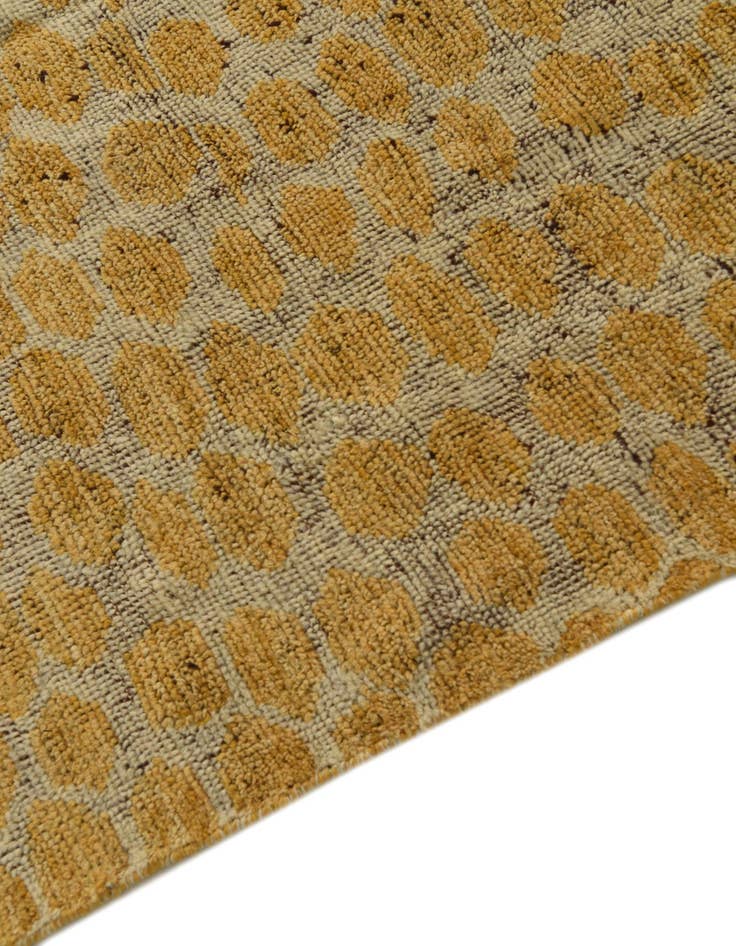 Detail image of  6' 1 x 9' 5  Hand Knotted Darya Wool Rug