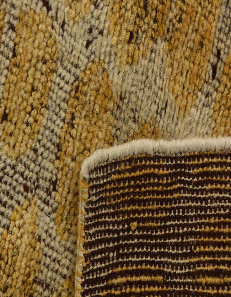 Detail image of  6' 1 x 9' 5  Hand Knotted Darya Wool Rug