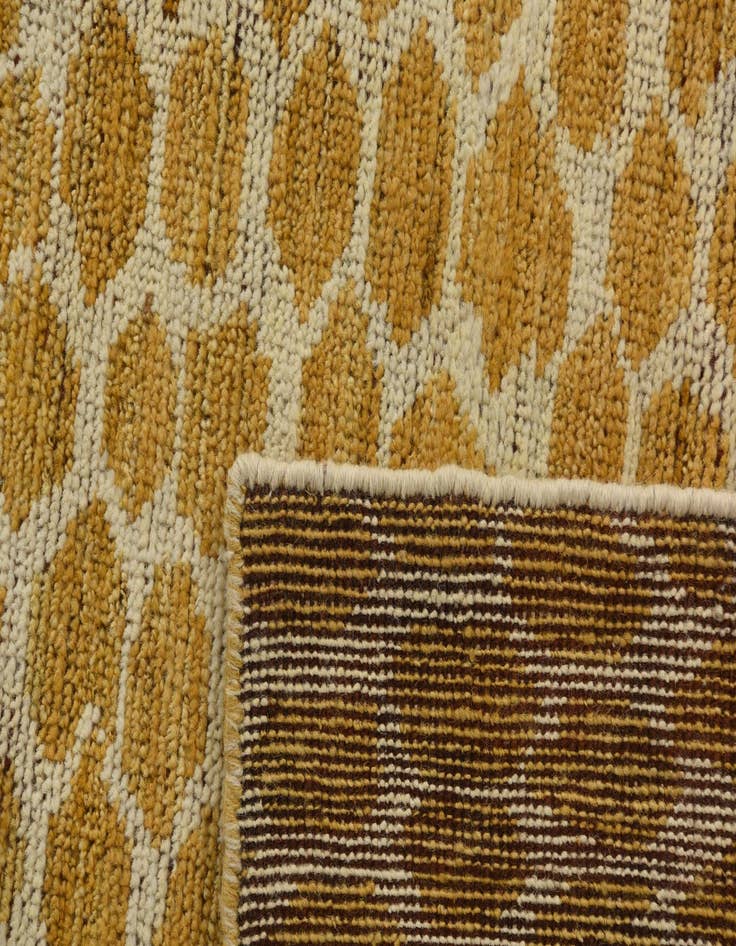 Detail image of  6' x 9'  Hand Knotted Darya Wool Rug