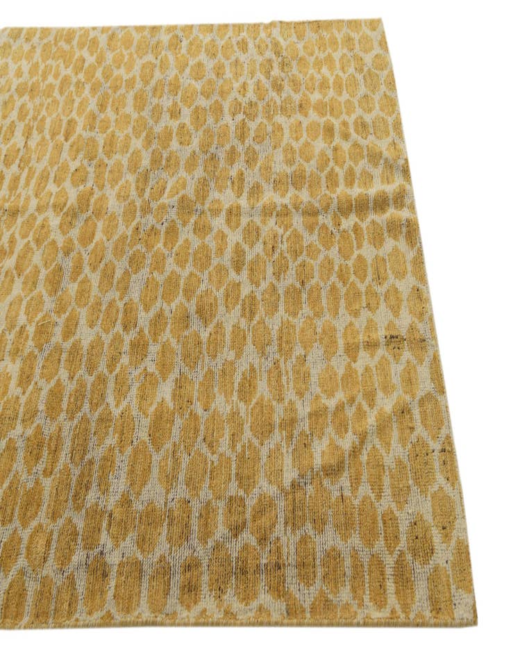 Detail image of  5' 2 x 8'  Hand Knotted Darya Wool Rug