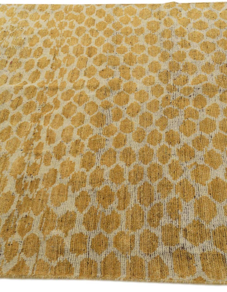 Detail image of  5' 2 x 8'  Hand Knotted Darya Wool Rug