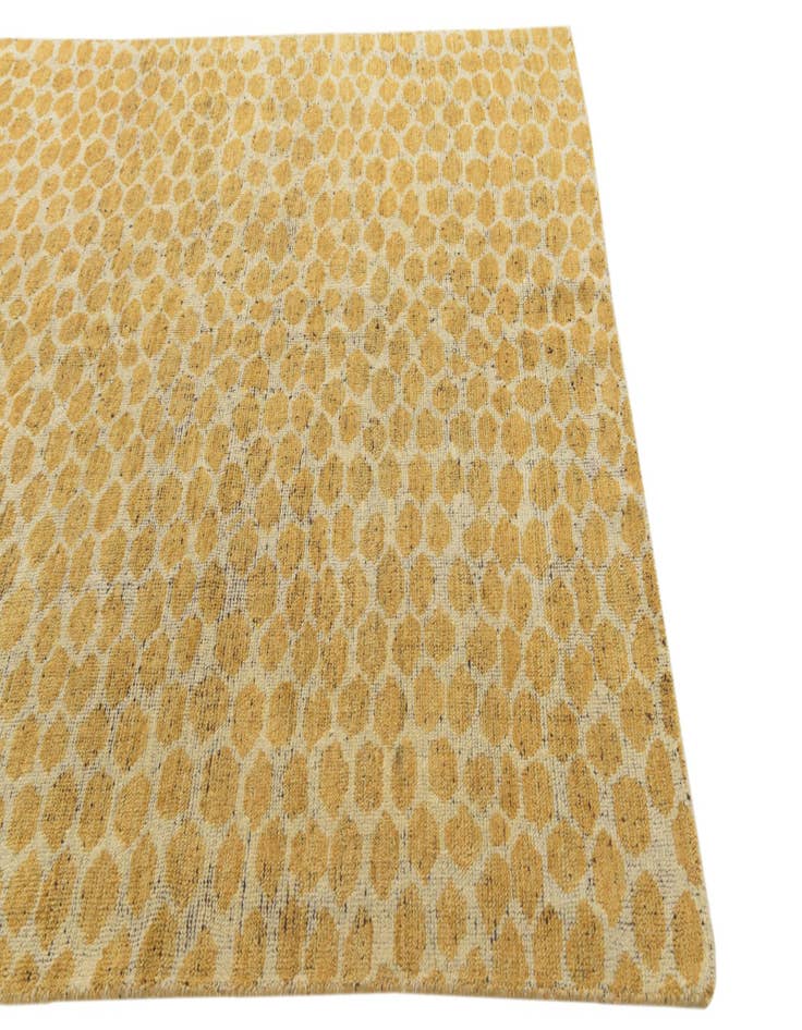 Detail image of  6' x 9'  Hand Knotted Darya Wool Rug