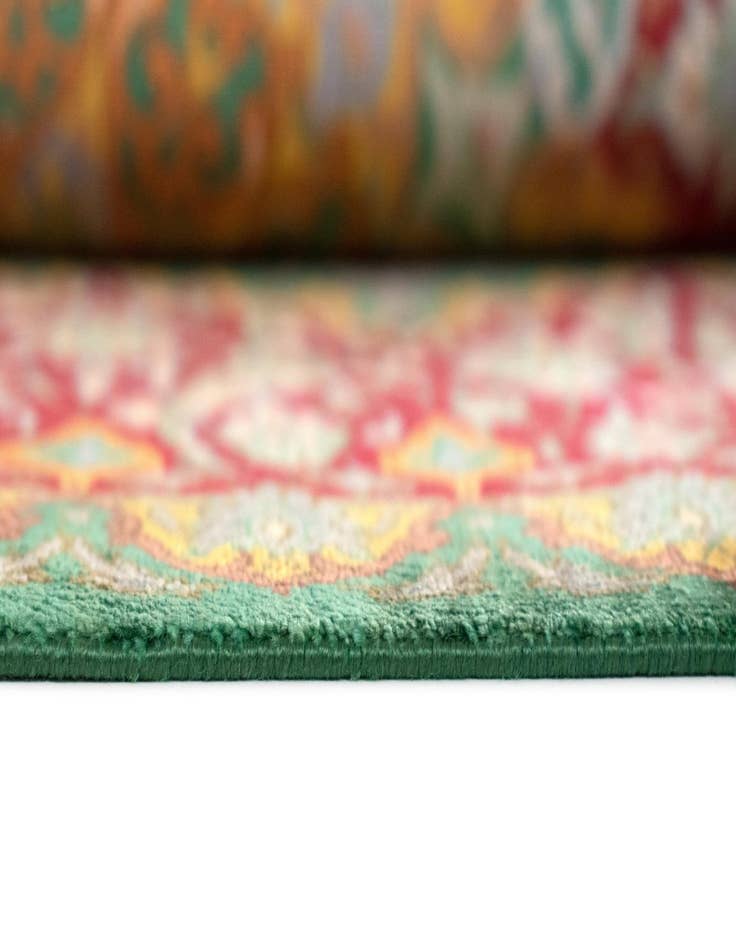 Detail image of  3' 3 x 4' 10 Ghom Silk Rug