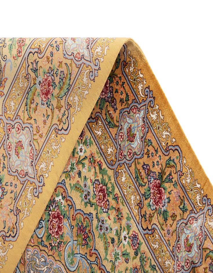 Detail image of  2' 7 x 4' Ghom Silk Rug