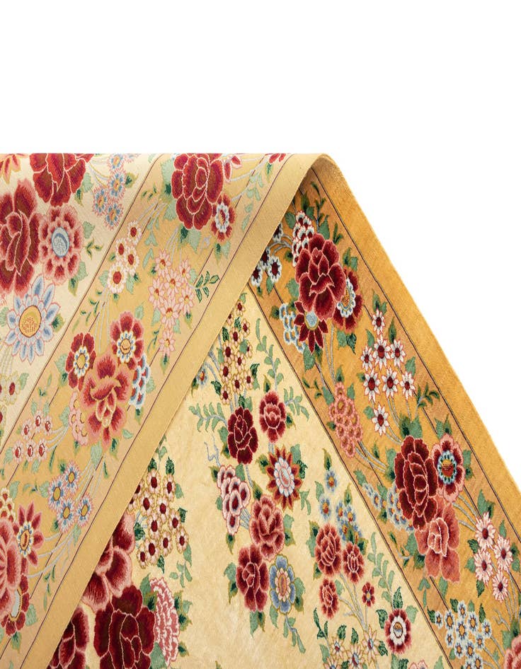 Detail image of  3' 3 x 5' 5 Ghom Silk Rug