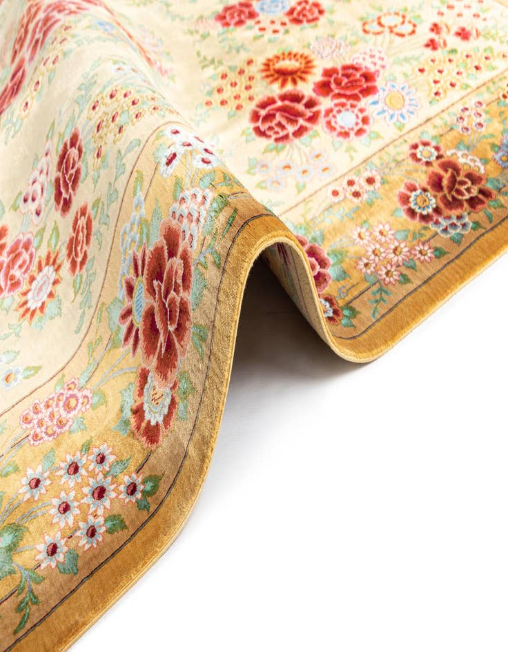 Detail image of  3' 3 x 5' 2 Ghom Silk Rug