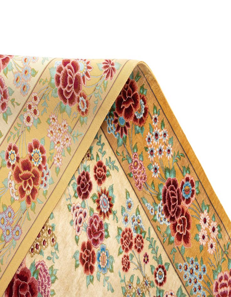 Detail image of  3' 3 x 5' 2 Ghom Silk Rug