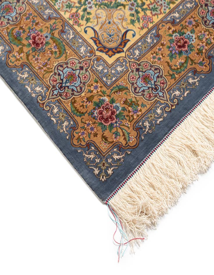 Detail image of  3' 4 x 4' 10 Ghom Silk Rug