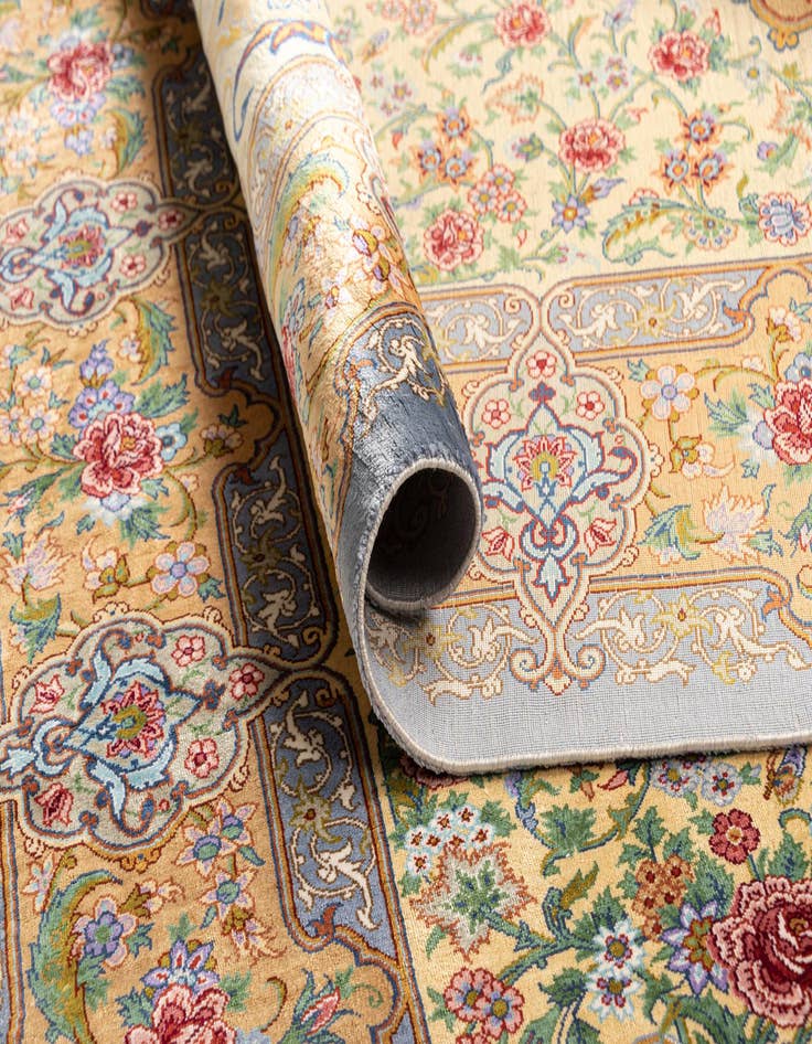 Detail image of  3' 4 x 4' 10 Ghom Silk Rug