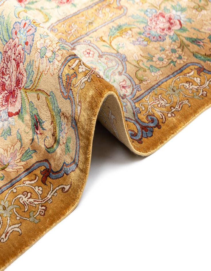 Detail image of  6' 8 x 9' 9 Ghom Silk Rug