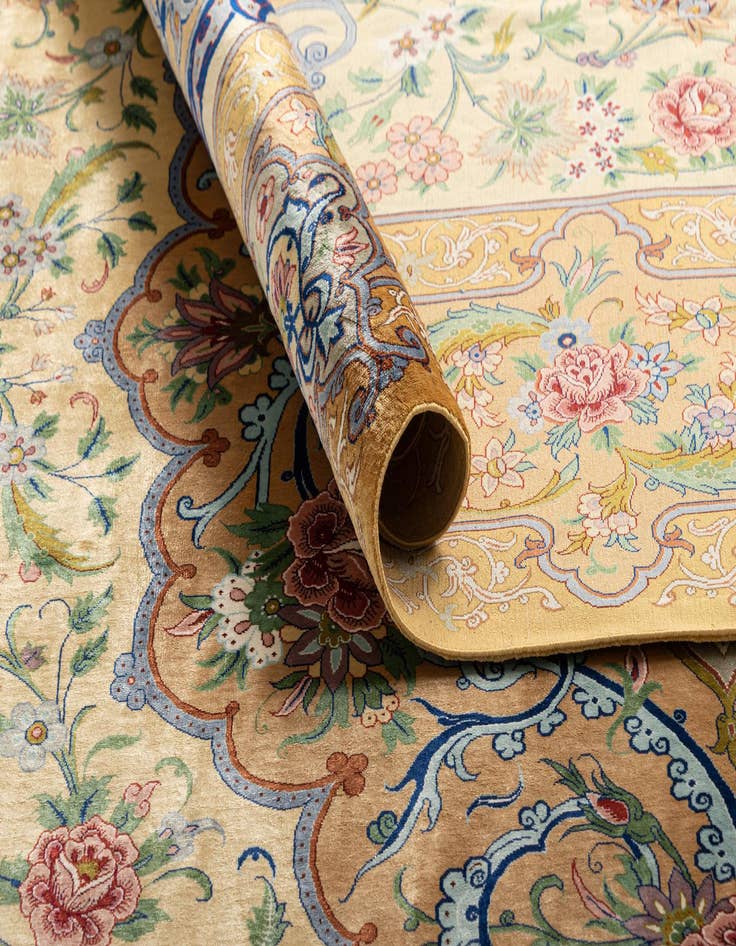 Detail image of  6' 6 x 9' 11 Ghom Silk Rug