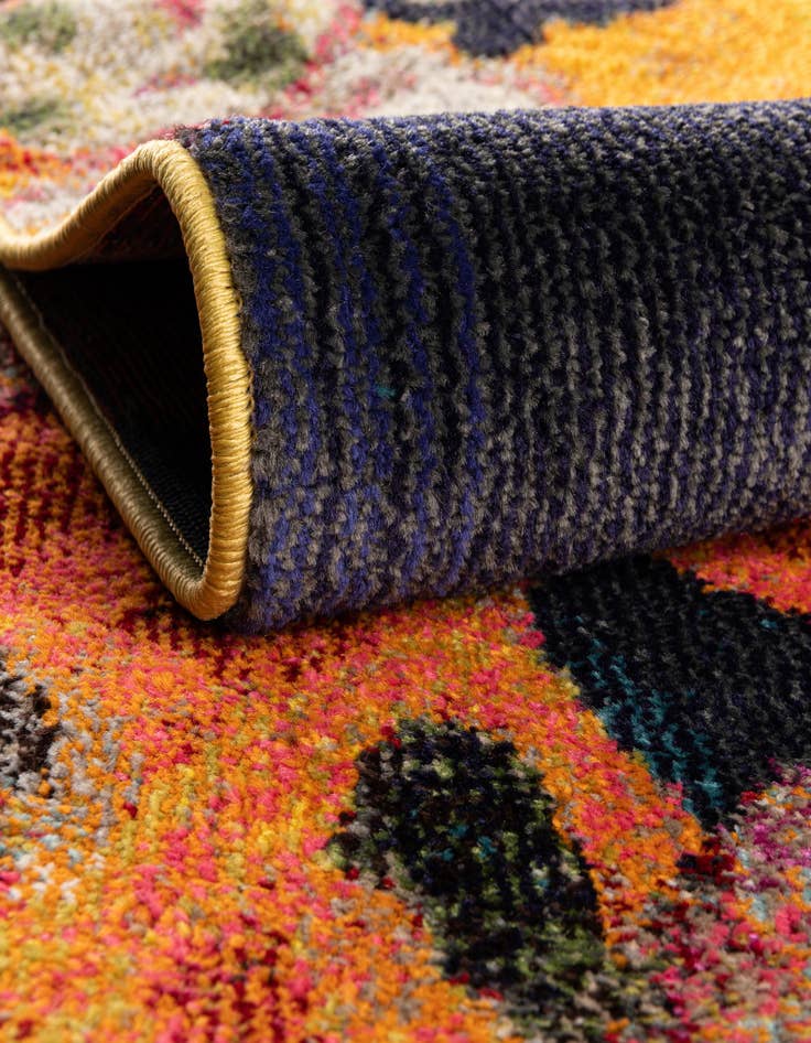 Detail image of  4' x 6'  Washable Haerfest Rug