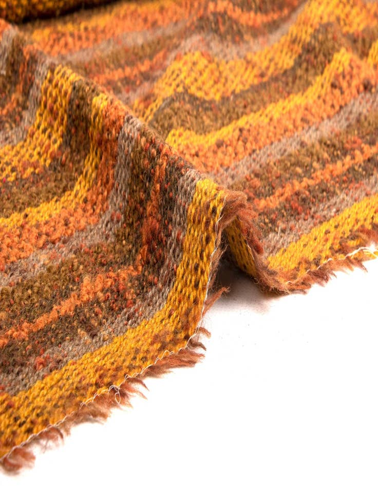 Detail image of  3' 10 x 7' Hochzeit Schall Wool Rug