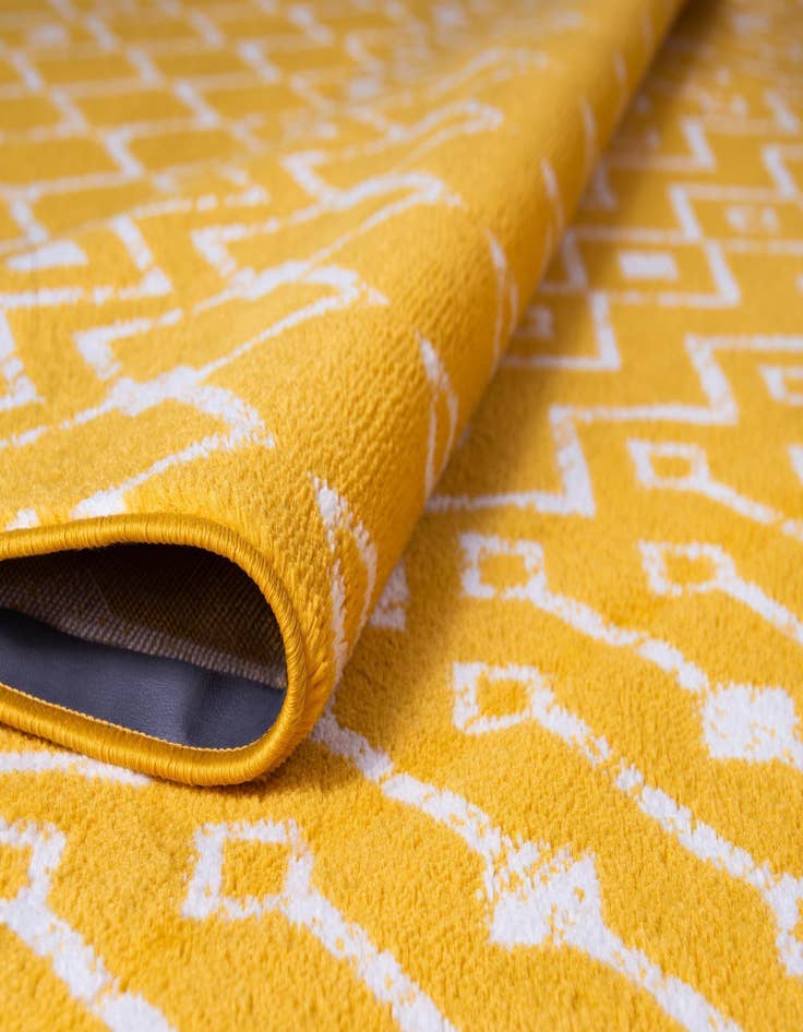 Detail image of  4' x 6' Kasbah Trellis Rug