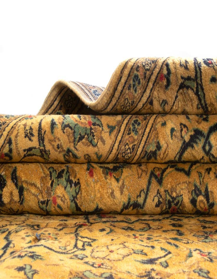 Detail image of  6' 7 x 9' 8 Kashan Rug