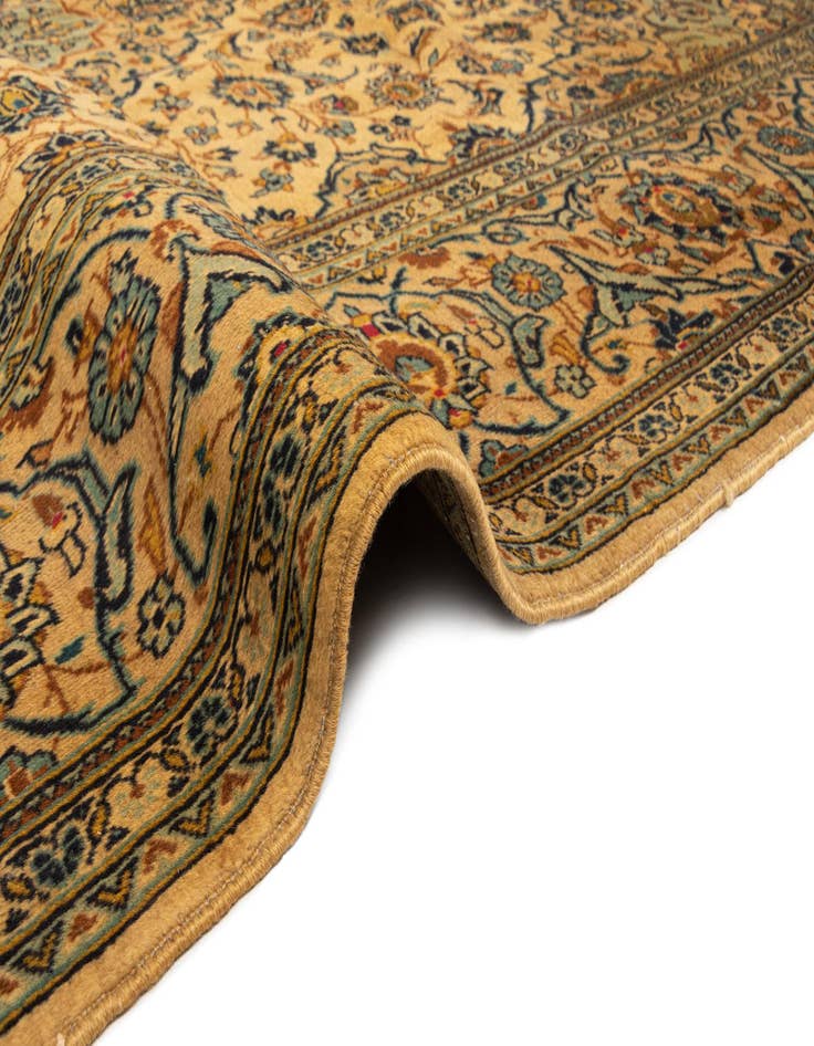 Detail image of  7' 11 x 10' 10 Kashan Wool Rug