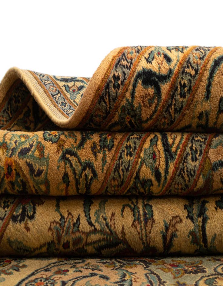 Detail image of  9' 5 x 13' Kashan Wool Rug