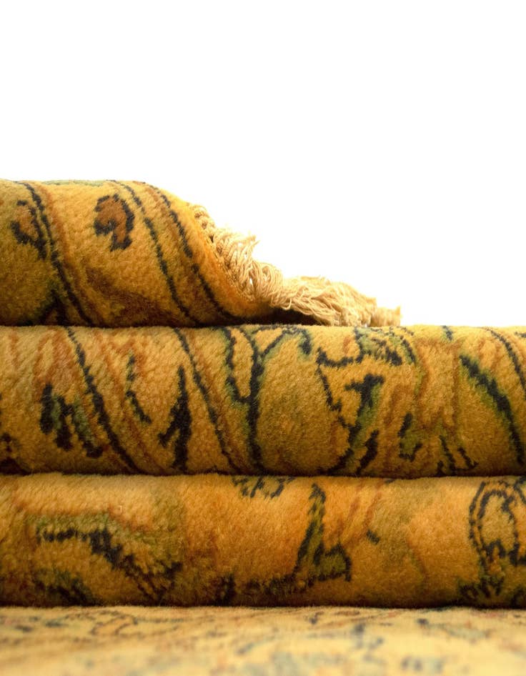 Detail image of  6' 3 x 9' 3  Hand Knotted Kashan Persian Wool Rug