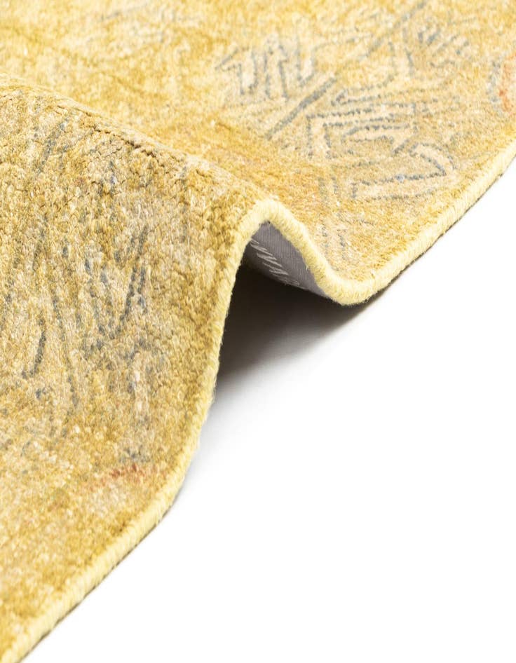 Detail image of  8' 6 x 12' 3  Hand Knotted Kundan Rug