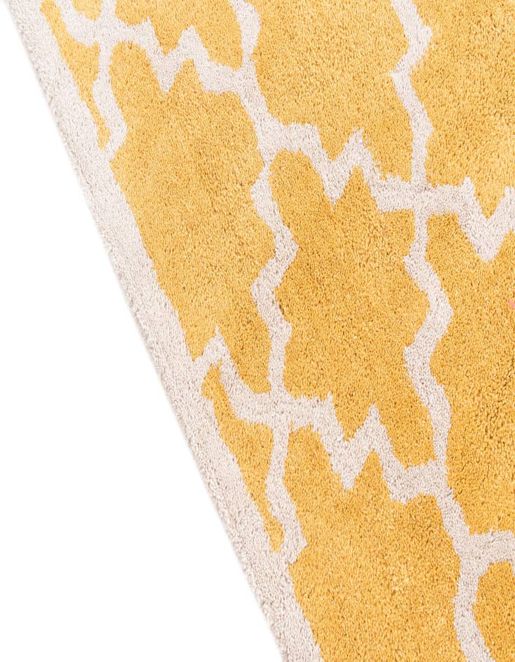 Detail image of  4' x 6' Luna Rug