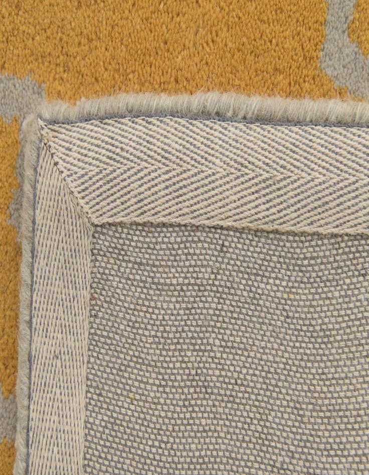 Detail image of  5' x 7' 10 Luna Wool Rug