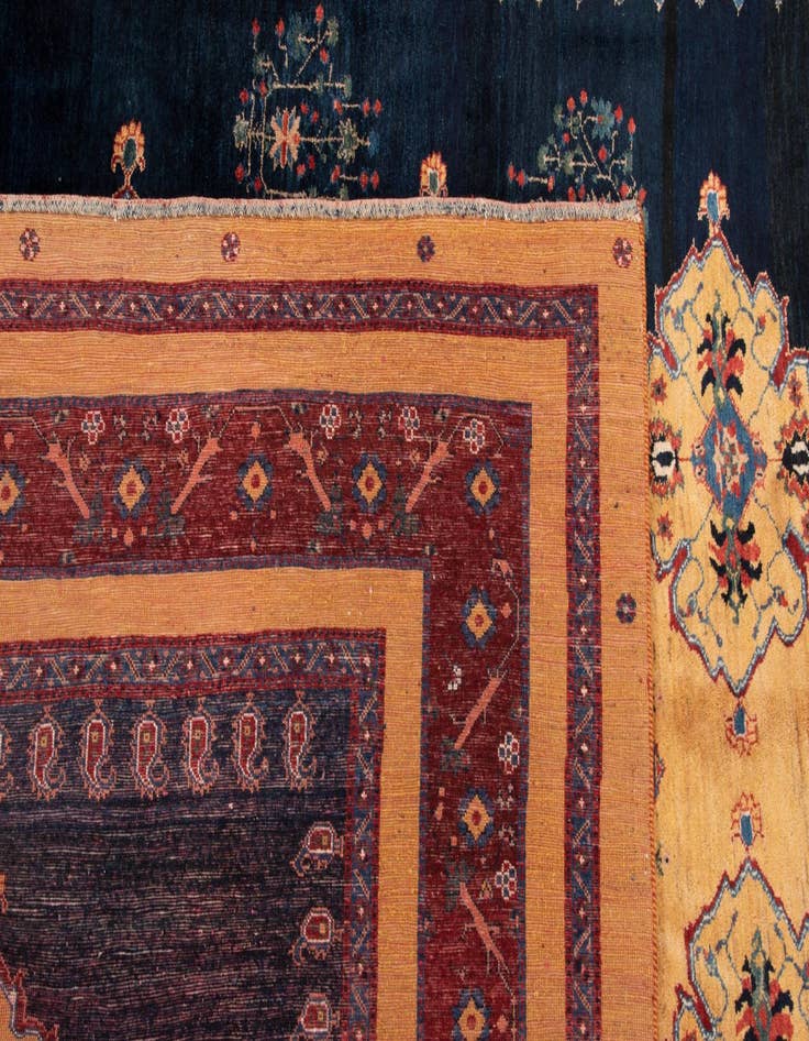 Detail image of  8' x 10' 1 Luribaft Rug