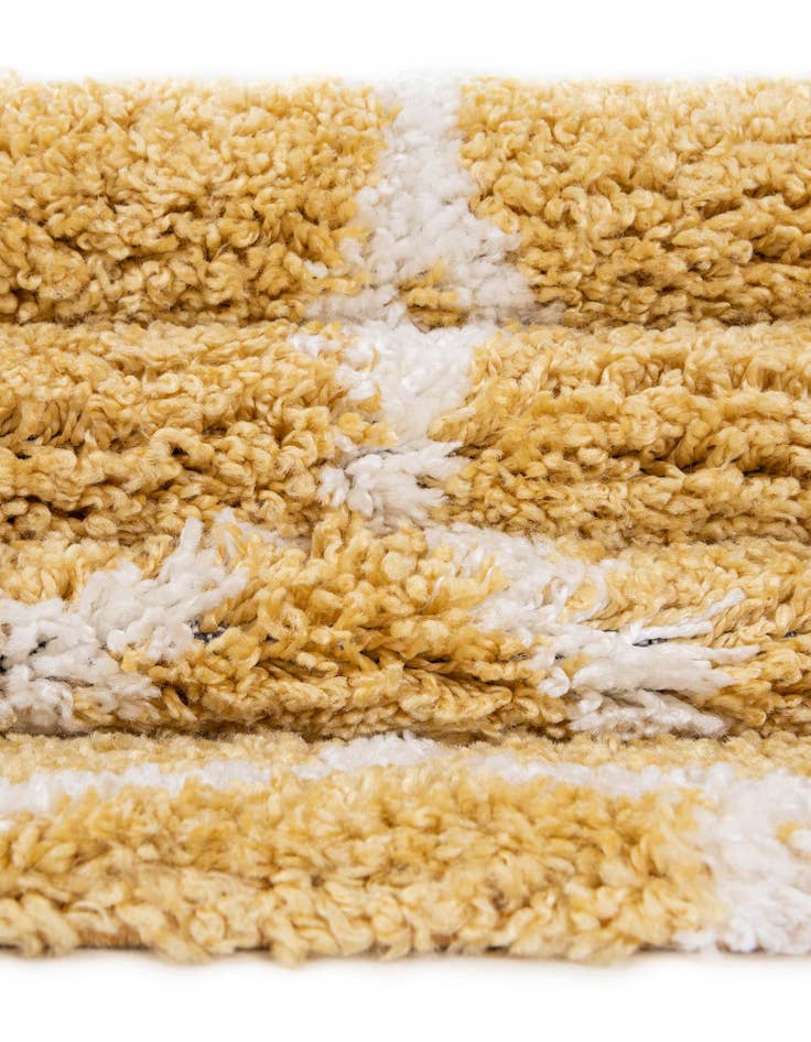 Detail image of  5' x 8' Moroccan Shag Rug