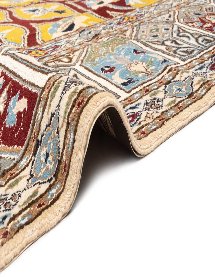 Detail image of  13' 1 x 19' 6 Nain Rug