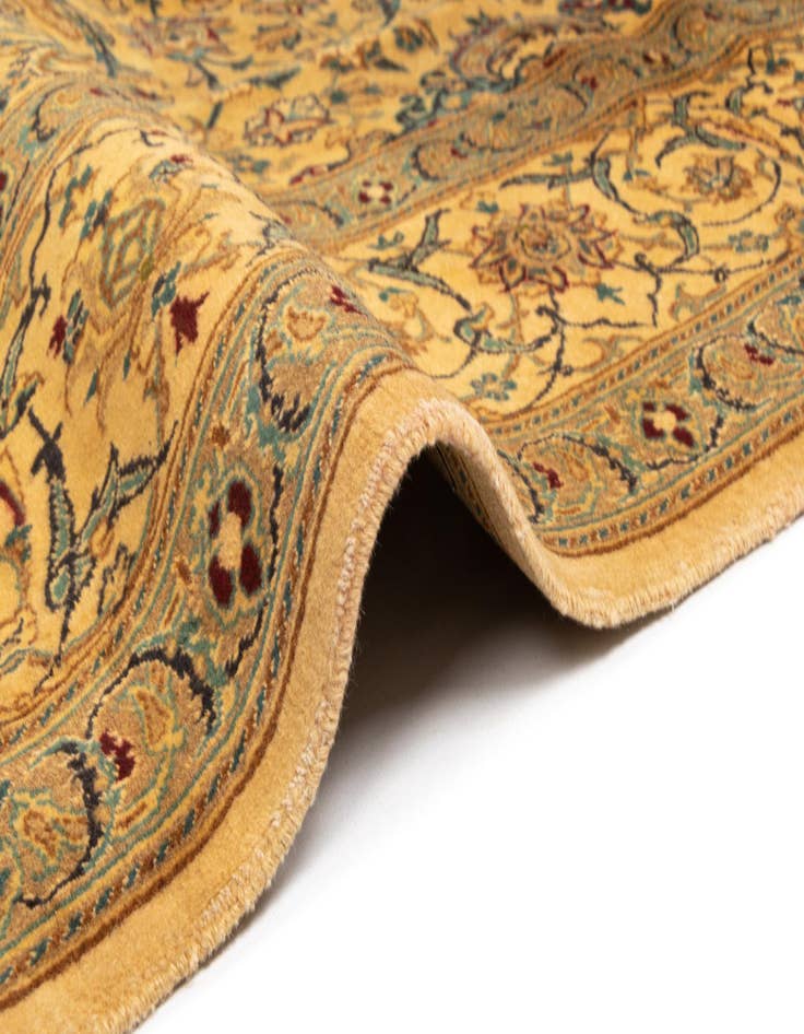 Detail image of  9' 7 x 12' 10 Nain Wool Rug