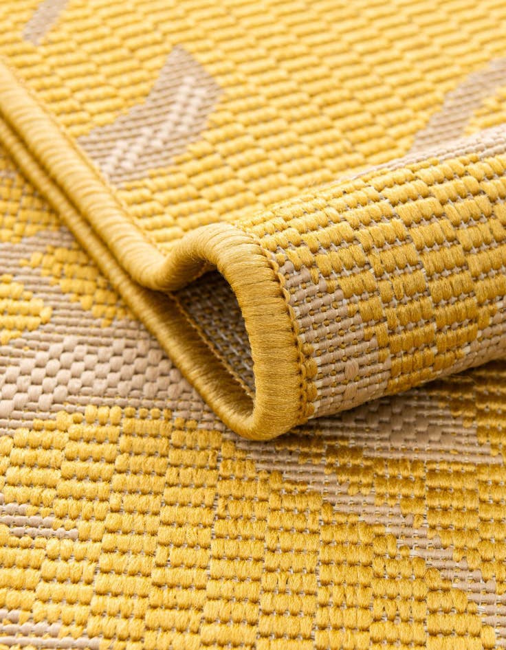 Detail image of  7' x 10'  Washable Botanical Indoor / Outdoor Rug