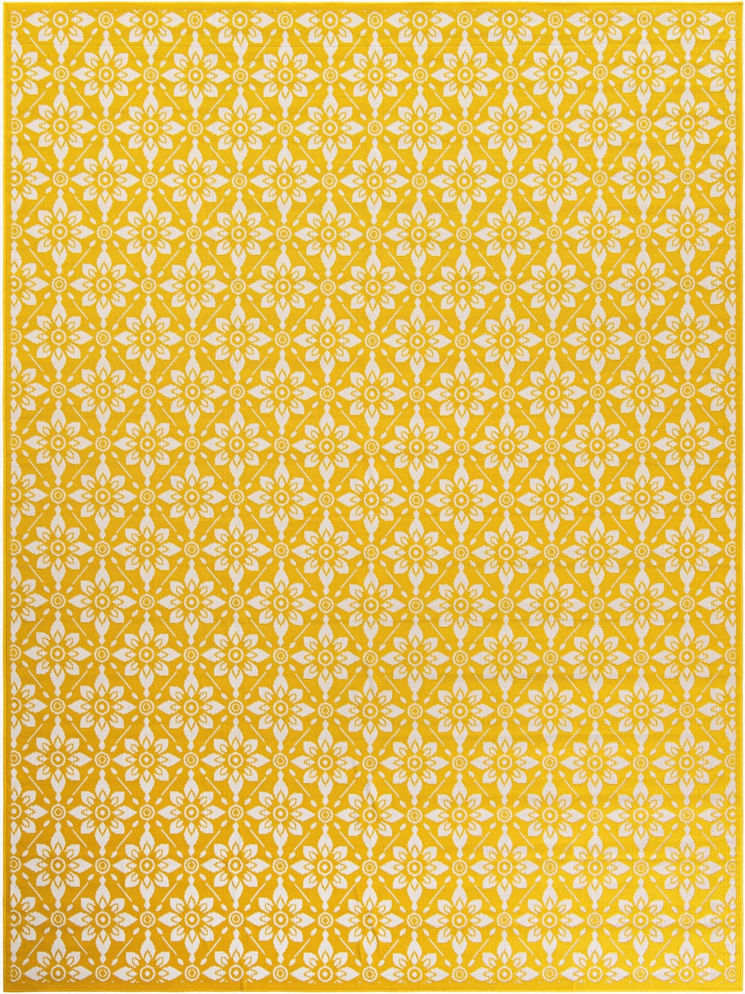  9' x 12'  Washable Lattice Indoor / Outdoor Rug