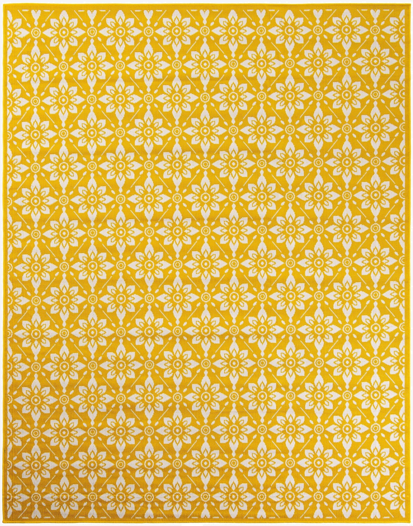  7' 10 x 10'  Washable Lattice Indoor / Outdoor Rug