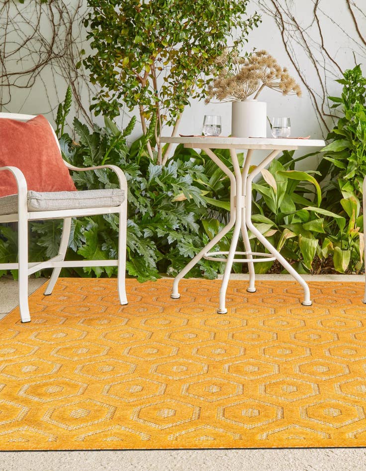 Detail image of  6' x 9'  Washable Trellis Textured Indoor / Outdoor Rug