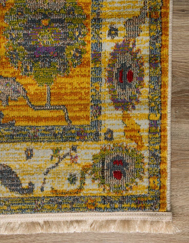 Detail image of 5' 5 x 8' Paragon Rug